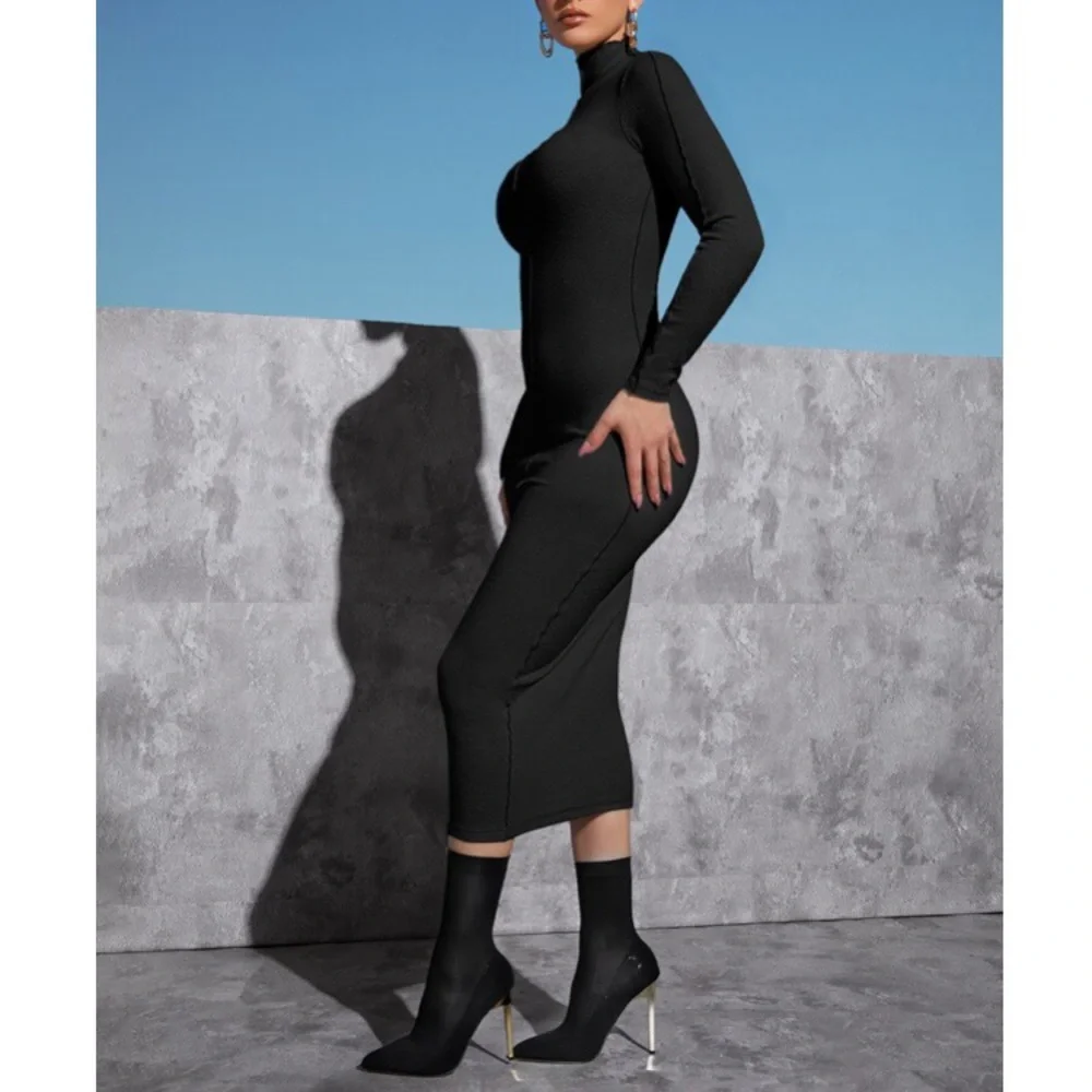 π€ BLACK MOCK NECK BODYCON MAXI DRESS! - Picture 4 of 6